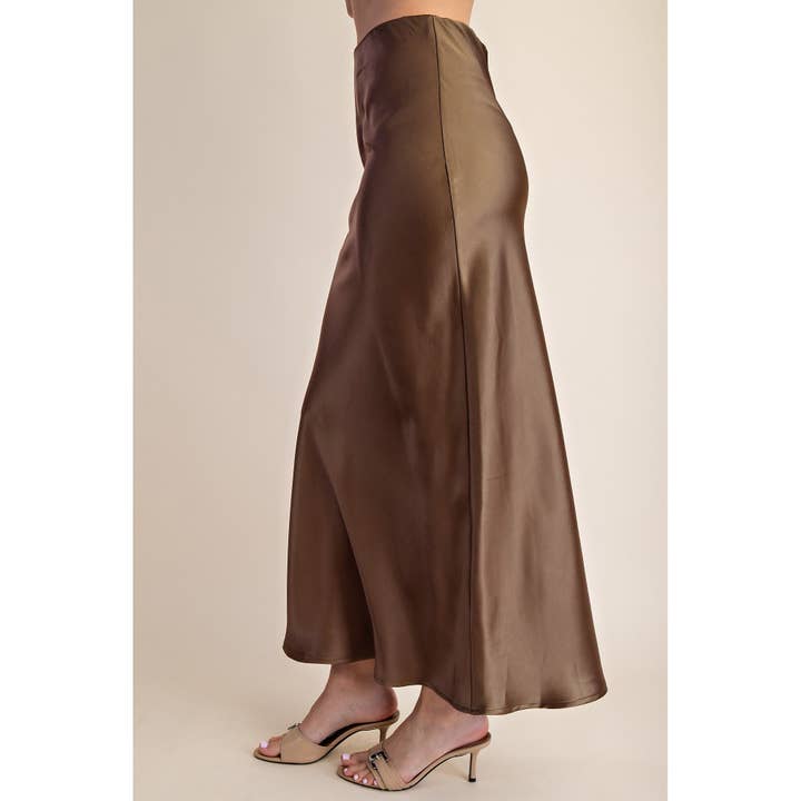 STYLE USA - Wholesale Skirt - Women's - Midi Satin Skirt1