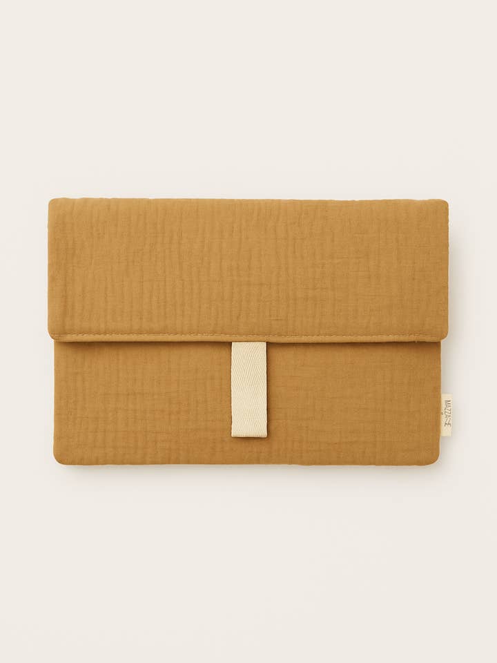 Anpassningsbart bokfodral för kvinnor i kamelfärgad bomullsgaze för wholesale av MAZZANNE