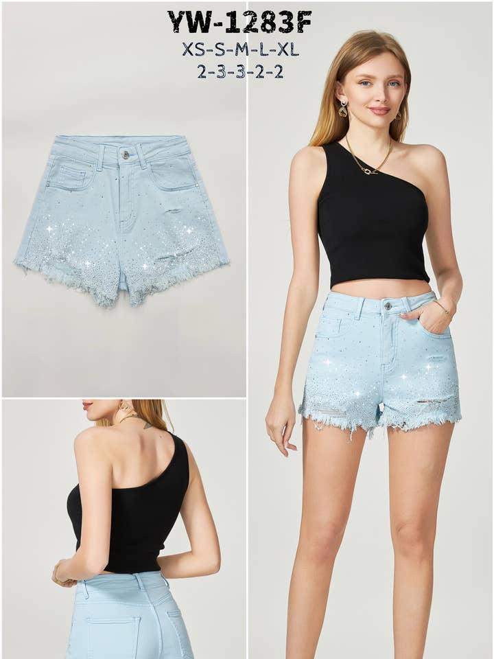 Short en jean taille haute bleu avec détails en strass pour la vente par Chilli Girl Collection