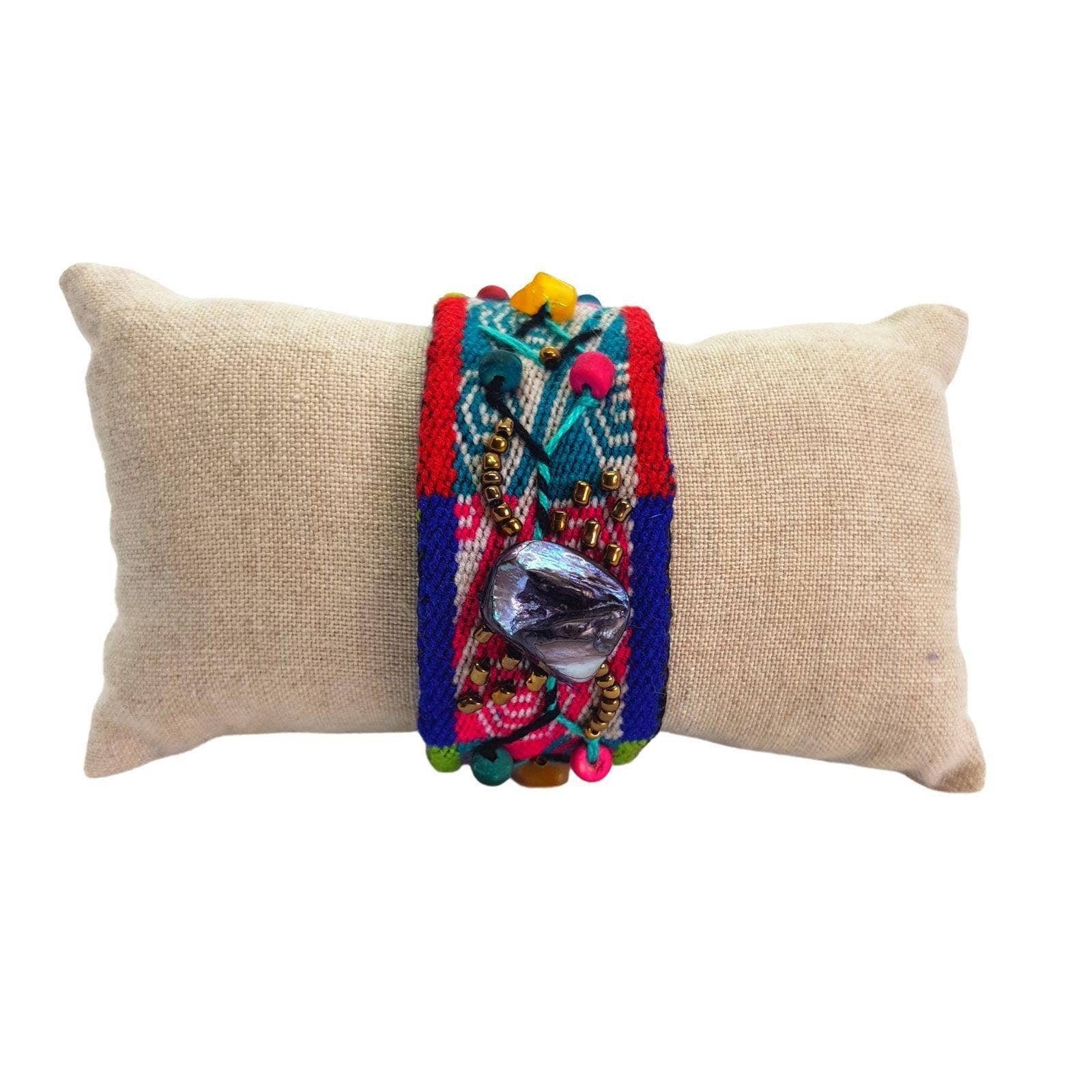 Lama Loco – wholesale Vävt/flätat armband – Manilla-armband med färgglad boliviansk väv7