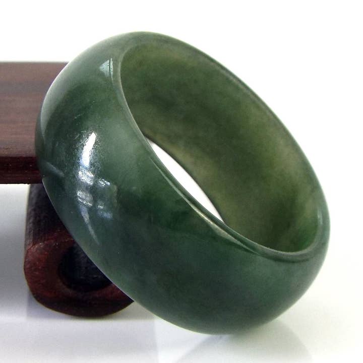 Anel de Jade Natural US 9,5 - 19,5 mm por atacado de Vintagecollection888