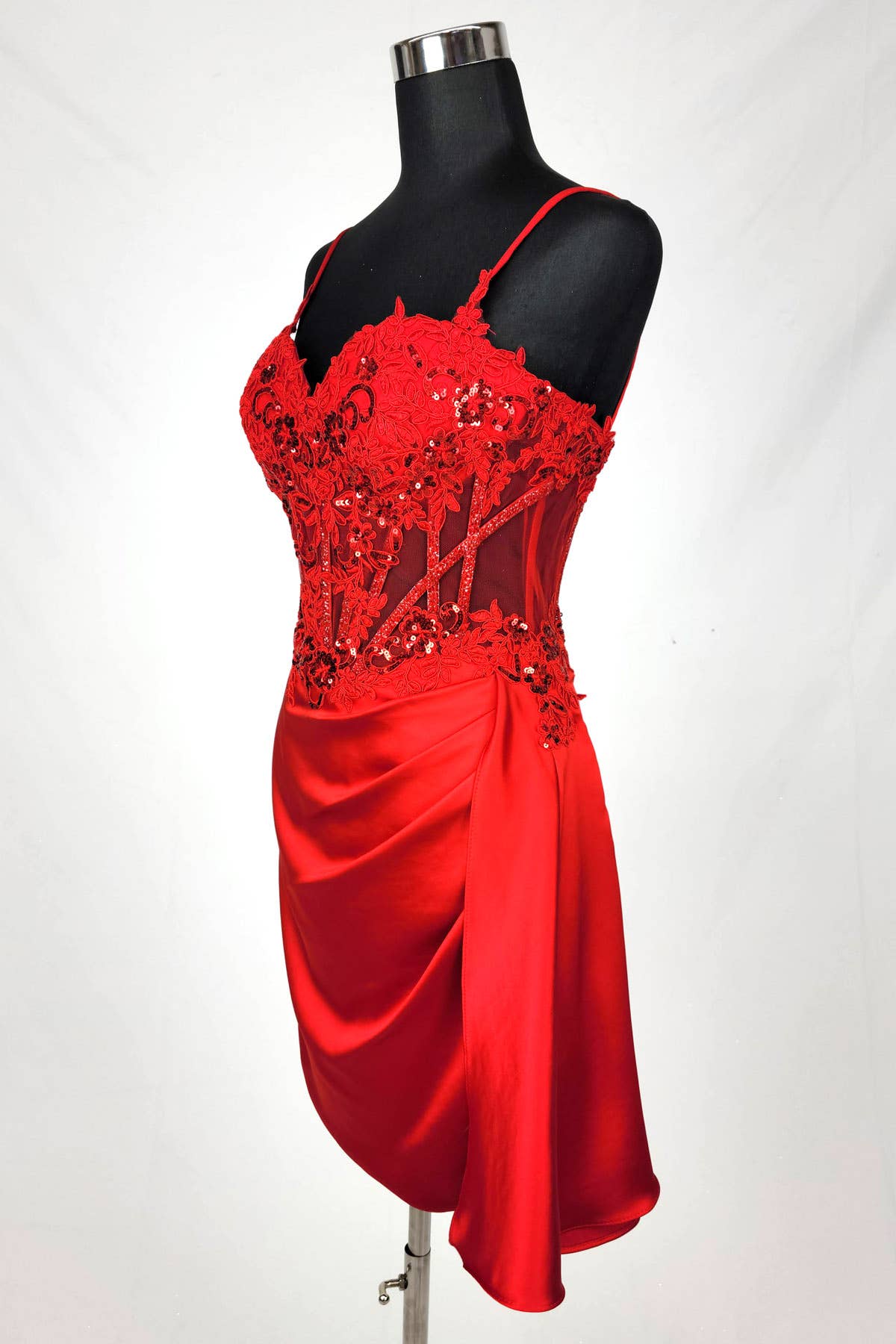 Chicas - Wholesale Dress - Women's - Short Dress With Sequins and Embroidery. C35513