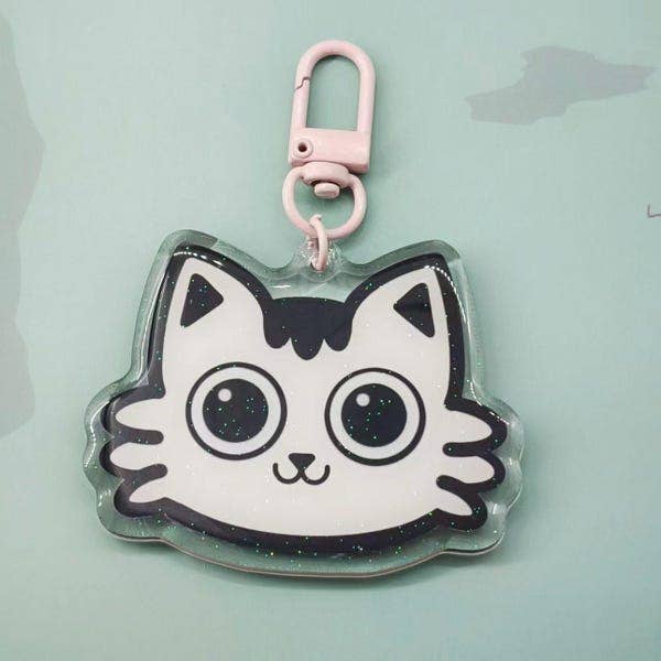Keychain Acrylic Glitter Epoxy - cat face - tuxedo cow cat for wholesale by kristykatko