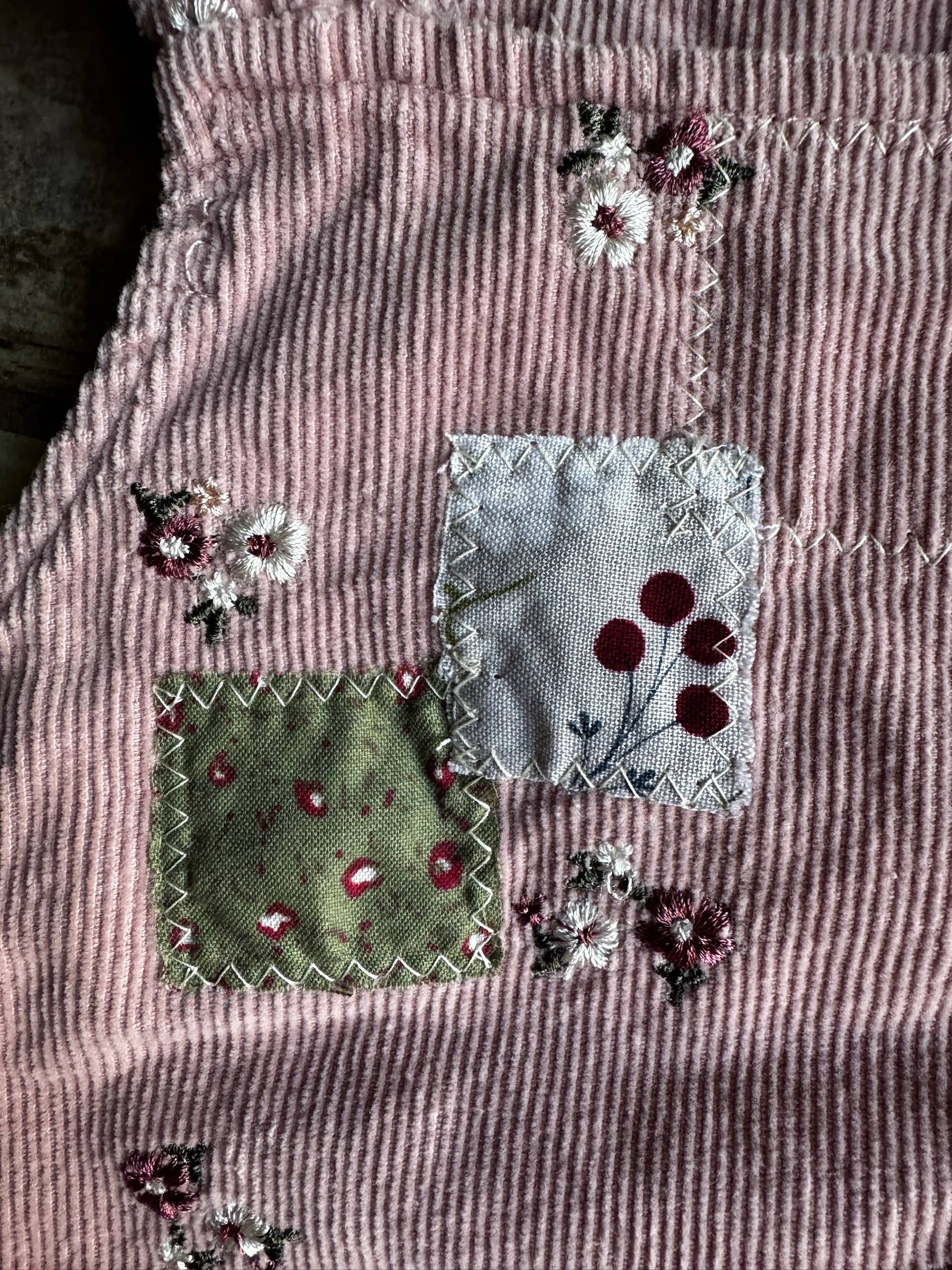 Hammy Downs Threads - Wholesale Dress - Kids - Floral Cord Jumper Dress
Sz-12M Only 1 Avail. One of A Kind4