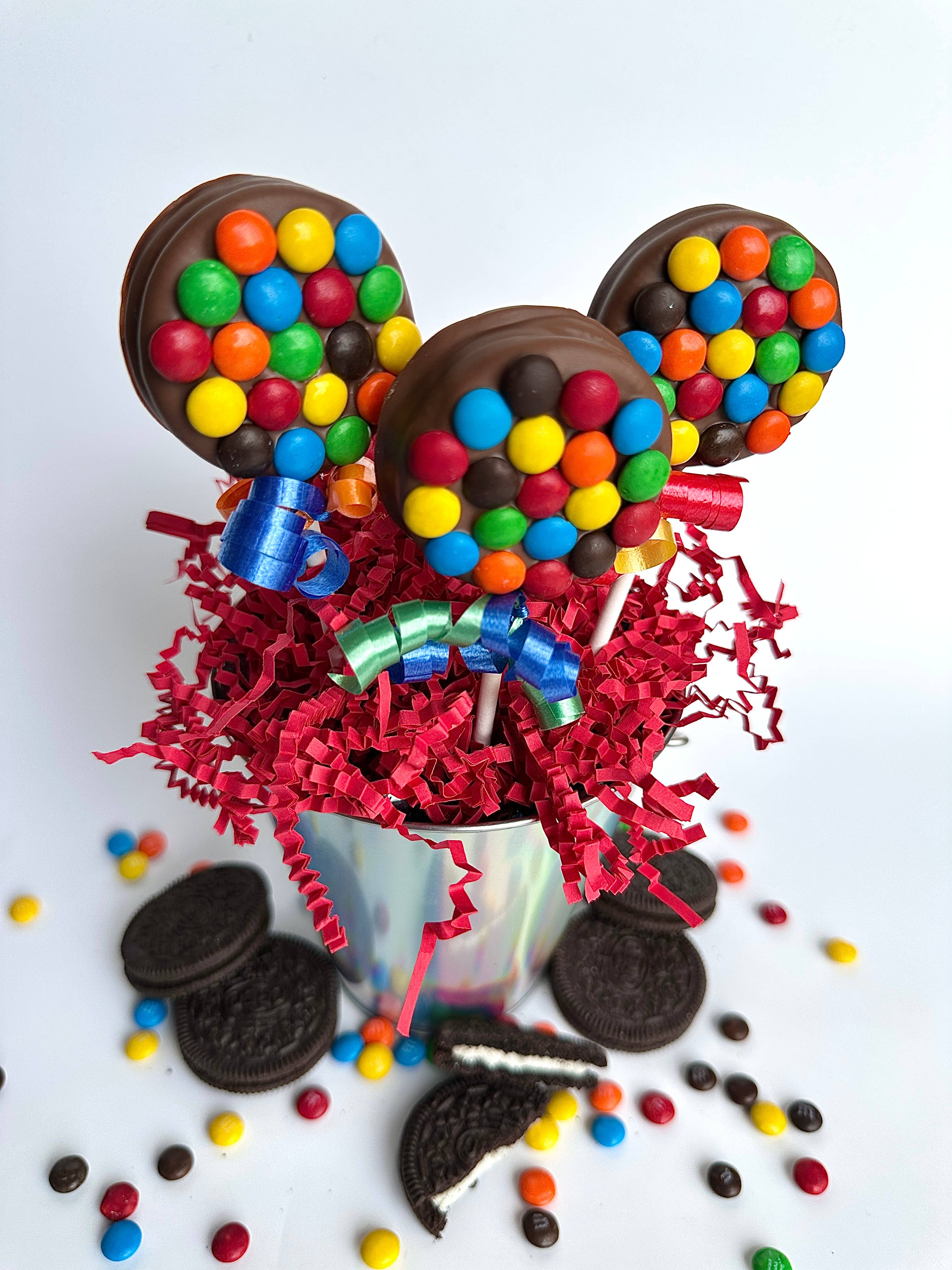 Delightful Chocolates - Wholesale Chocolate Covered Sweets - Chocolate Candy Decorated Milk Chocolate Oreo Pops4