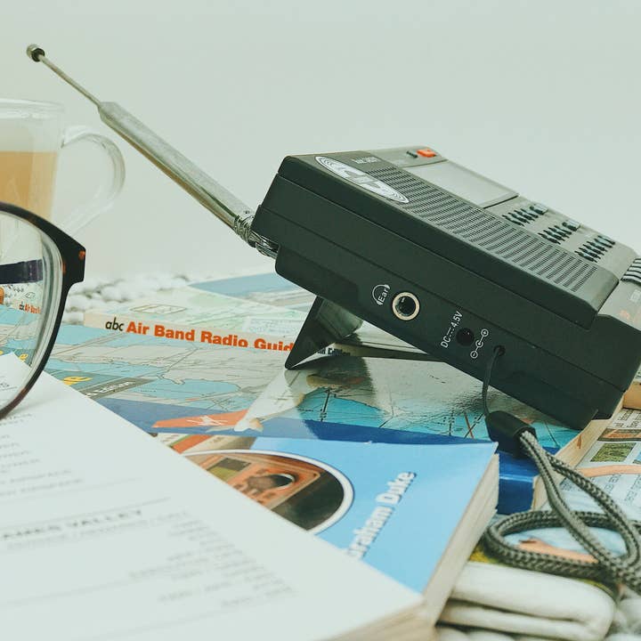 Steepletone UK Ltd - Venta al por mayor Altavoces - Steepletone SAB2019 - Radio multibanda portátil9