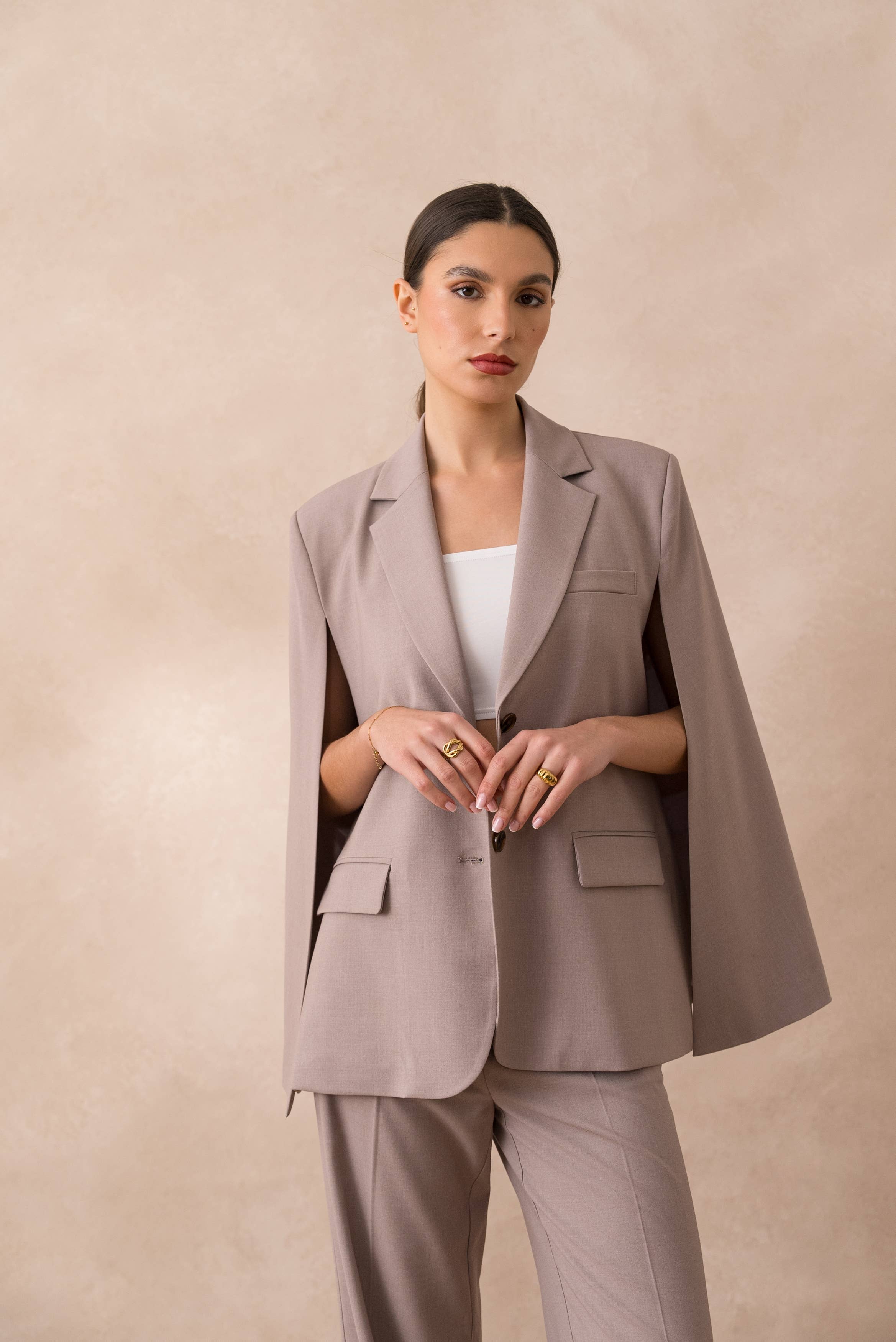 Attentif Paris - Wholesale Jacket - Women's - [Vision] Oversized cape jacket with structured cut22