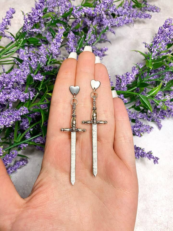 Svärd Örhängen för wholesale av Iluminarts