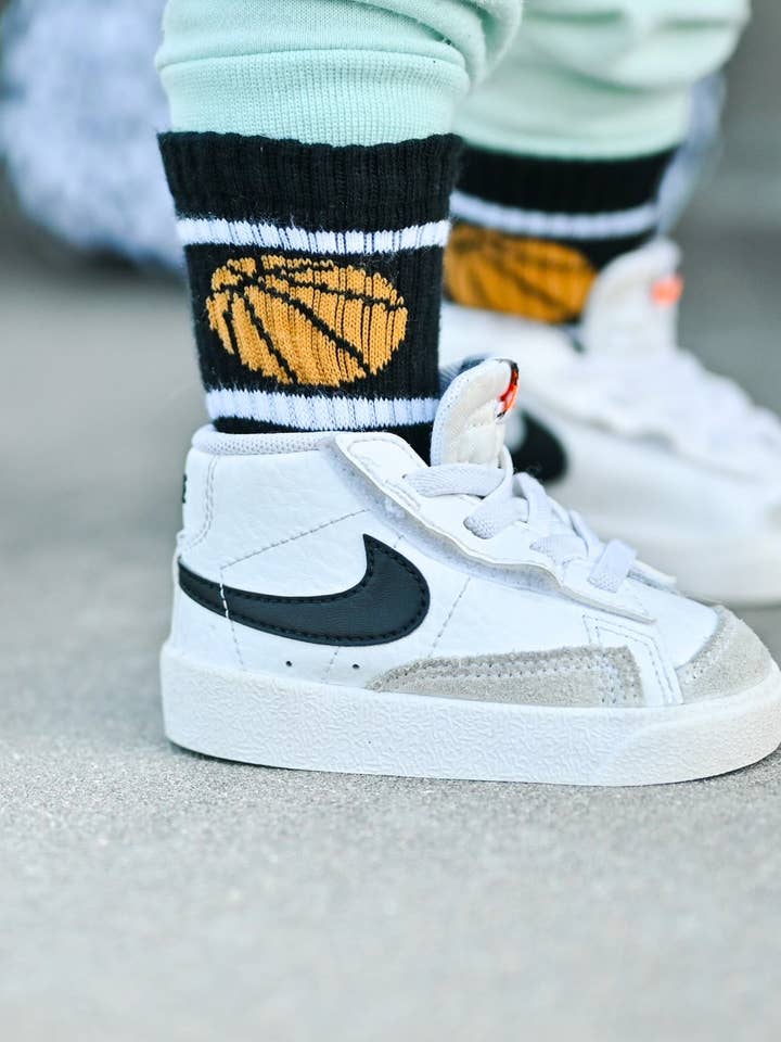 Kickin it up Socks - Wholesale Socks - Kids - Slam Dunk9