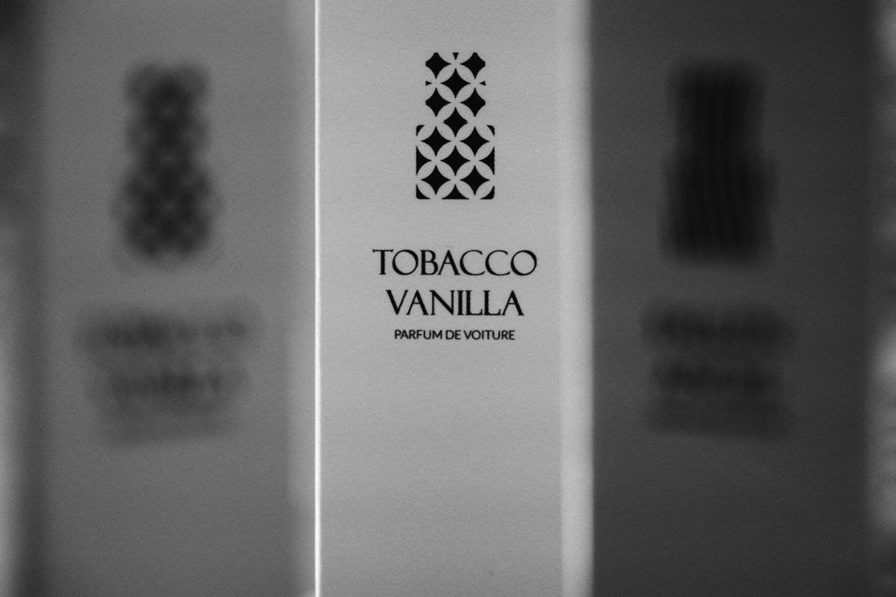 Vilicci - Wholesale Car Freshener - Unisex - Tobacco Vanilla - Car Air Freshener4