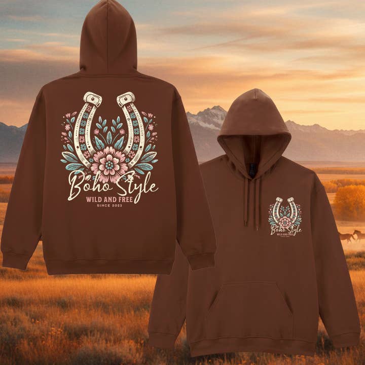 Sweat à capuche premium mi-lourd Wild & Free pour la vente par Redneck Roads Apparel