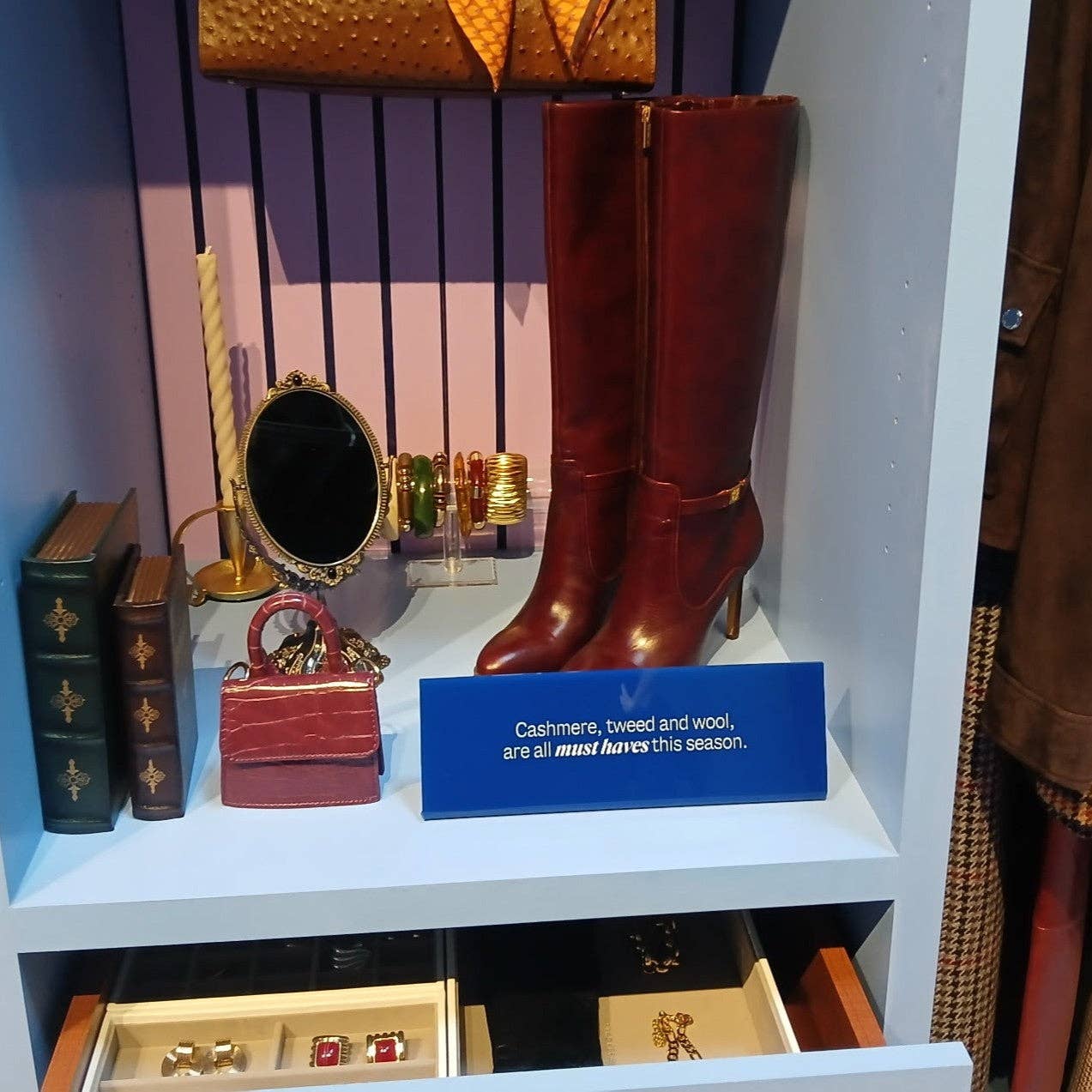 Signs and Mirrors – wholesale Desk riser – #028 - Opaque Acrylic Table Top Stand5