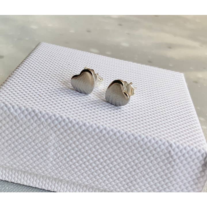 Calming Creations – Großhandel Ohrstecker – Ohrstecker in Herzform — Aufmunterung als Geschenk für einen Freund