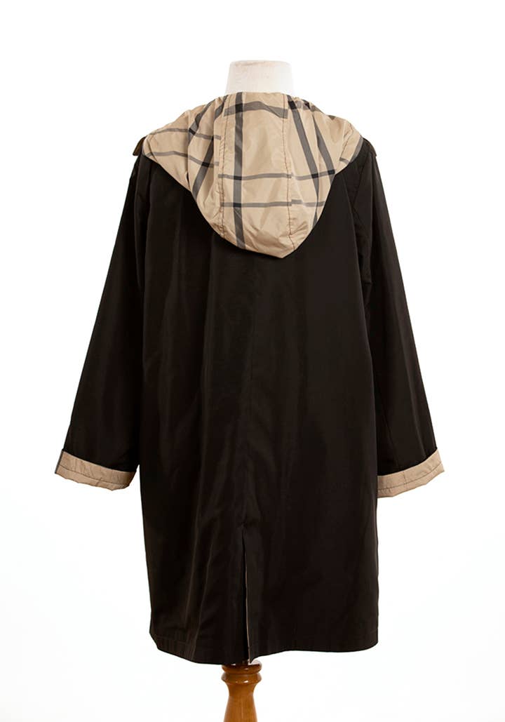 Black & Plaid RAINTRENCH for wholesale on Faire3