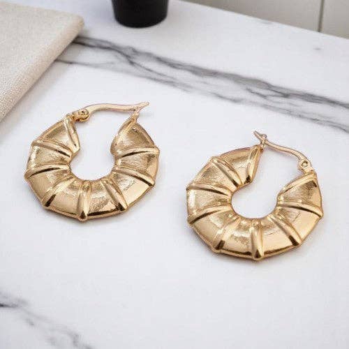 TOURMALYN - Wholesale Hoop Earrings - "ASTERIA" earrings in gold stainless steel1