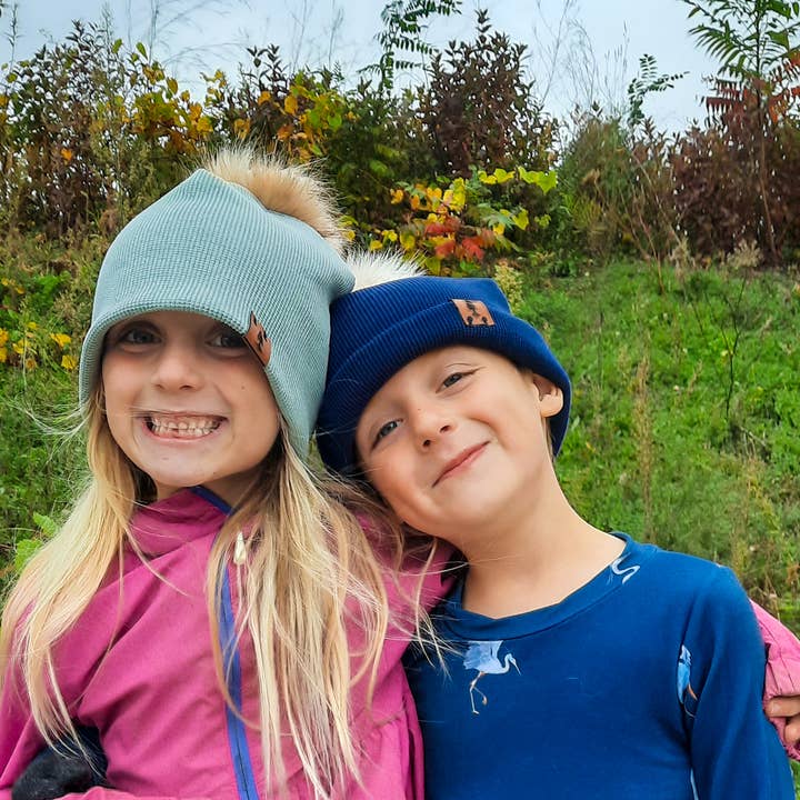 Among The Mighty - Wholesale Beanie – Kids - Pom Toques3