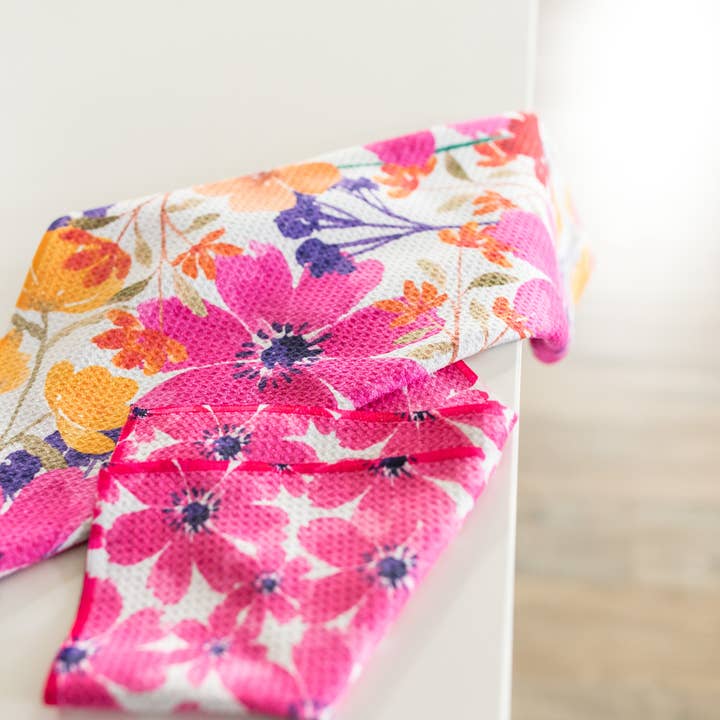 UNRAKD - Wholesale Hand Towel - Bright Flowers Hand Towel