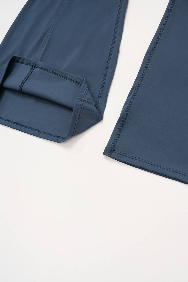 WONDERXFANS – wholesale Activewear set – Women′s – V-neck jacket+Sports tank top+High-waisted pleated back pant17