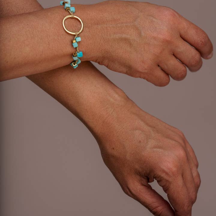 Pretty Pink Eco-Jewellery – wholesale Beaded bracelet – Dainty Tagua Bracelet15