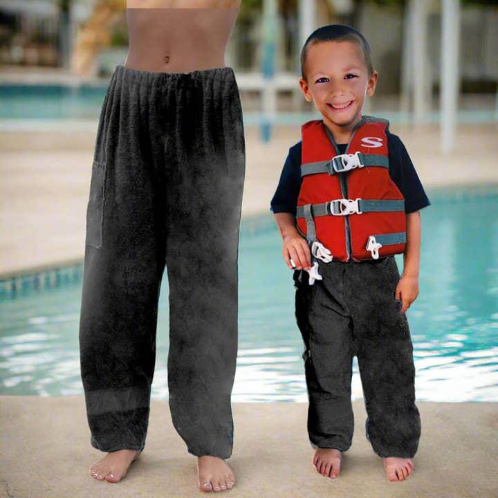 Pantalon Serviette - Noir - EN STOCK Expédition Rapide - Plage, Natation, Tenue de villégiature, Garçons, Filles, Adultes
Pantalon Serviette - ROUGE - EN STOCK Expédition Rapide - Plage, Natation, Tenue de villégiature, Garçons, Filles, Adultes pour la vente par Paradise Towelwear