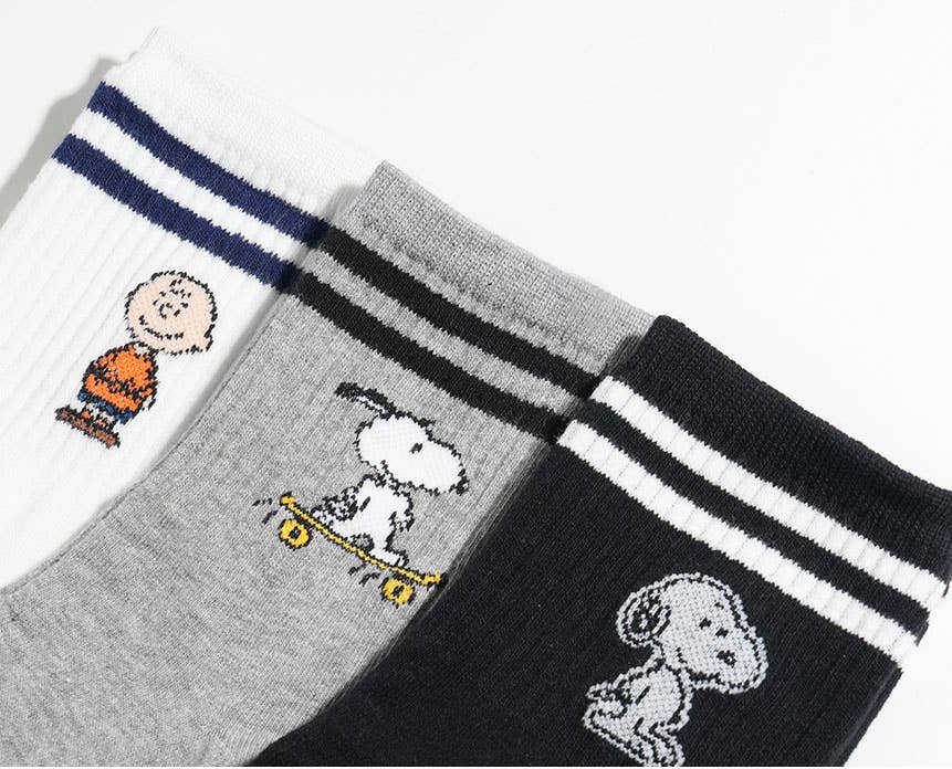 K-Wonderland – Großhandel Socken - Unisex – Peanuts Snoopy & Charlie Brown tägliche Sportknöchelsocken13