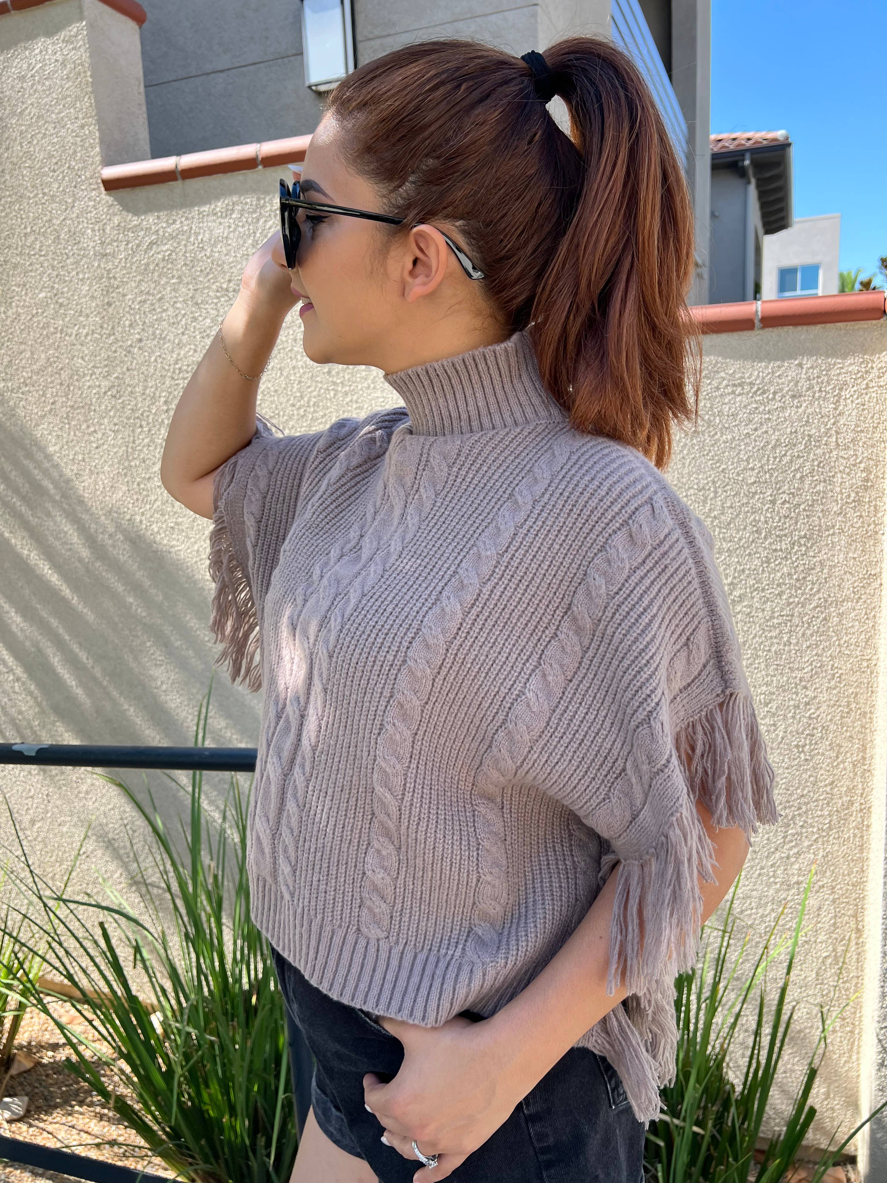 Justin & Taylor - Wholesale Poncho - Dames - Cider || Crop Top Poncho met Kwastjesrand14