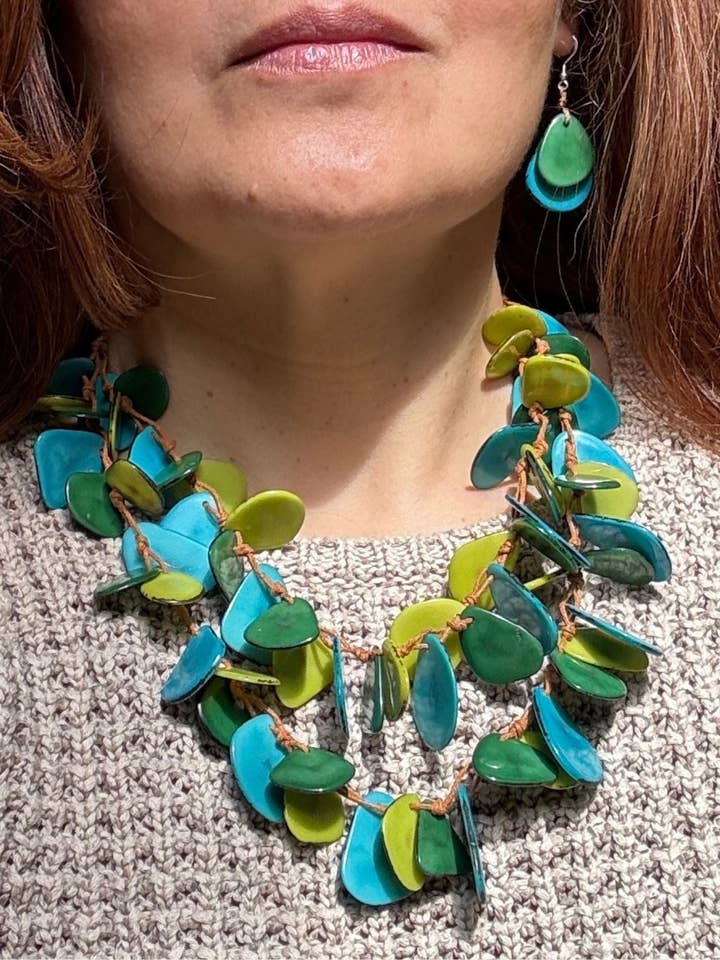 Collana Sienna in Tagua per la vendita all'ingrosso da parte di Pretty Pink Eco-Jewellery