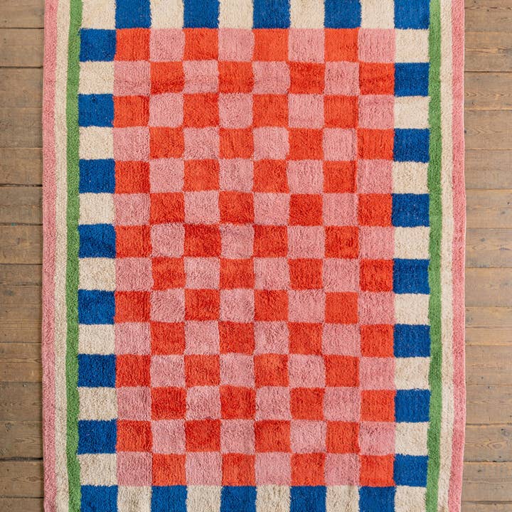 Ian Snow Ltd - Wholesale Area Rug - Lizzie Pink & Red Chequered Recycled Cotton Large Rug1