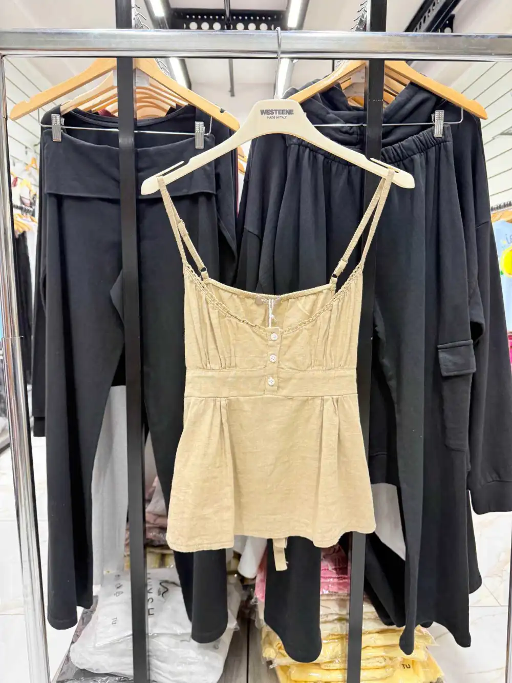 Chilli Girl Collection - Wholesale Tank Top - Women's - Camisole linen top with lace at the back5