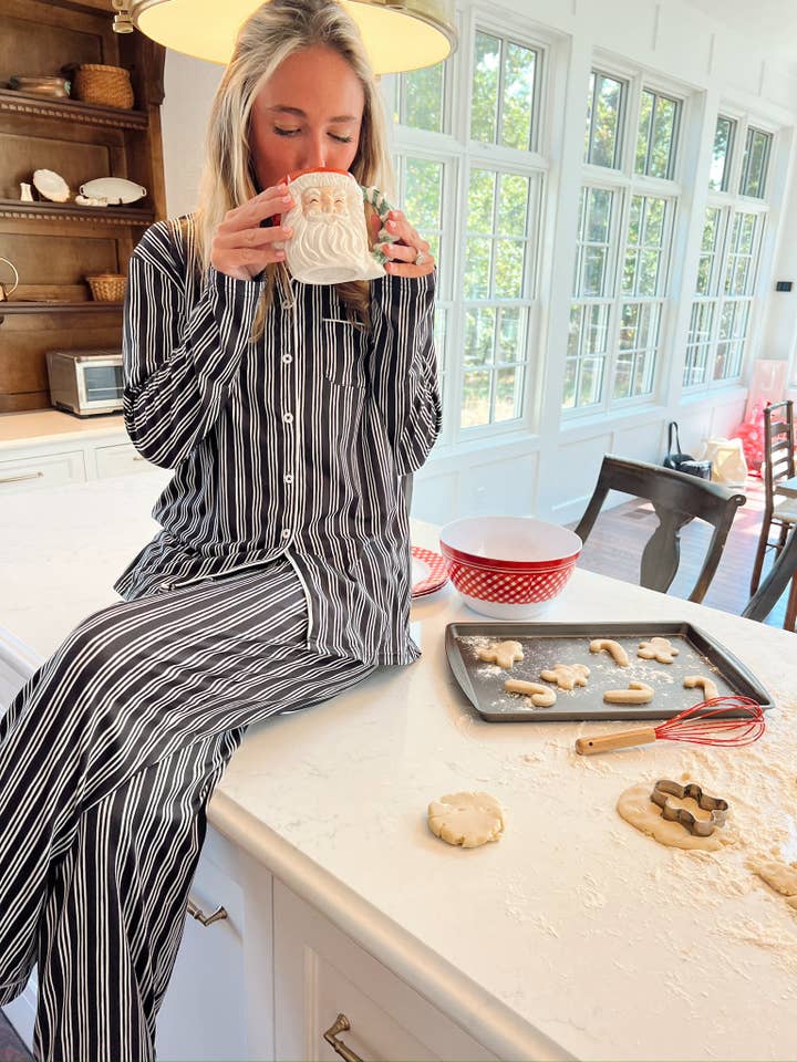 KENZKUSTOMZ - Wholesale Sleepwear Set - Women's - Black Stripe Pajama Set5