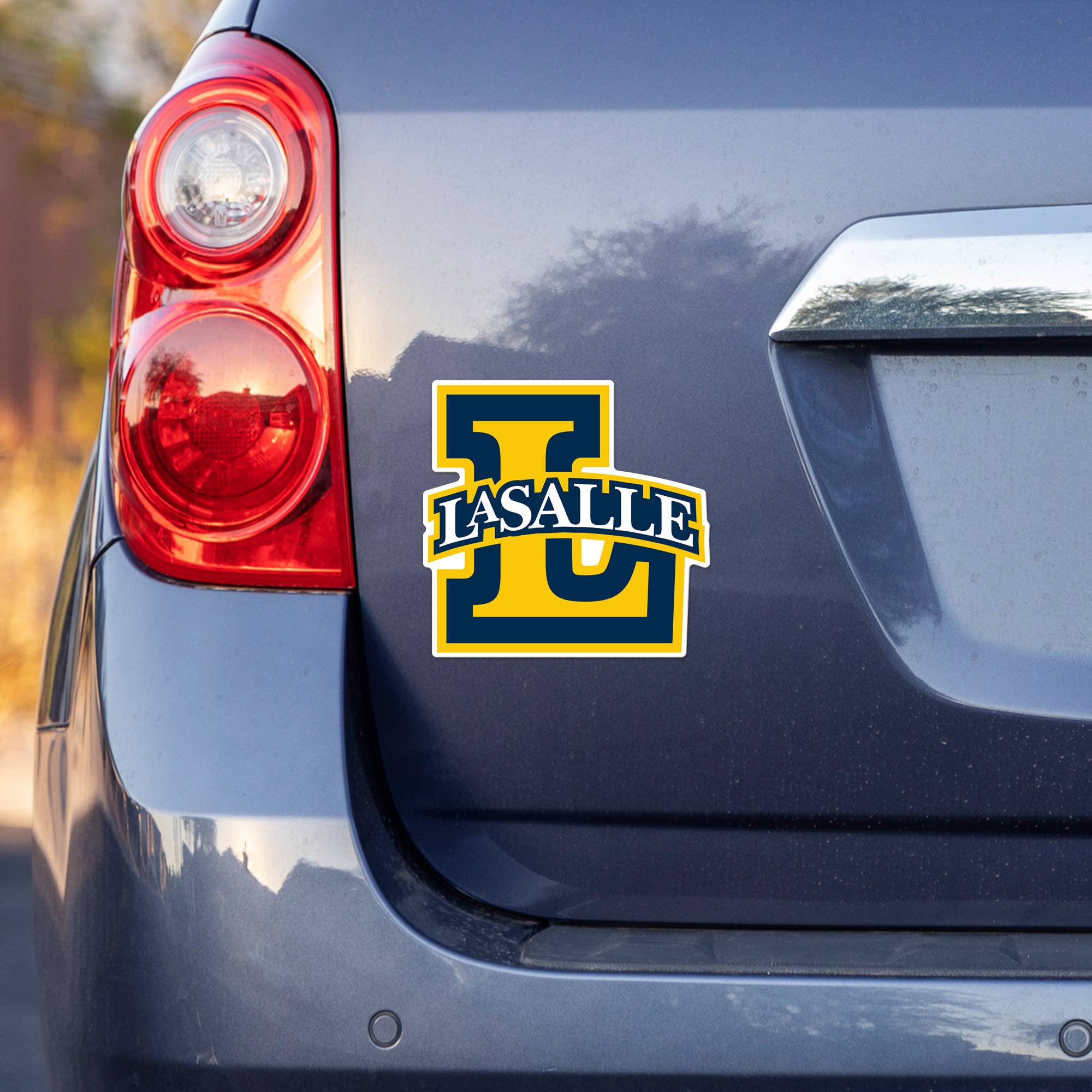 Rico Industries - Vente Breloque décorative pour voiture – unisexe - NCAA La Salle Explorers Autocollant Découpé Moyen1