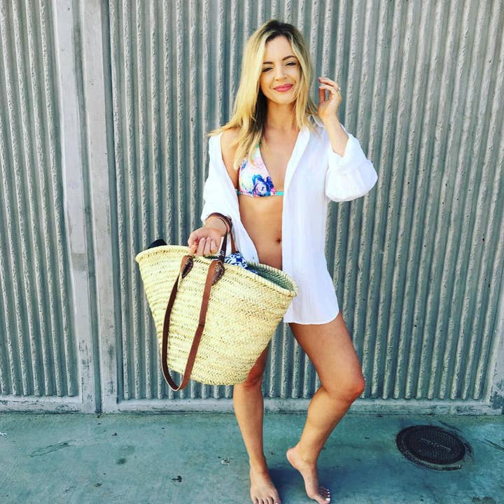 Beige/bruin Rieten tas dubbele platte lederen handgreep Franse manden voor groothandel op Faire2