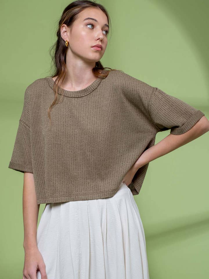 TOP CORTO IN MAGLIA A MANICHE CORTE per la vendita all'ingrosso da parte di Blu Pepper