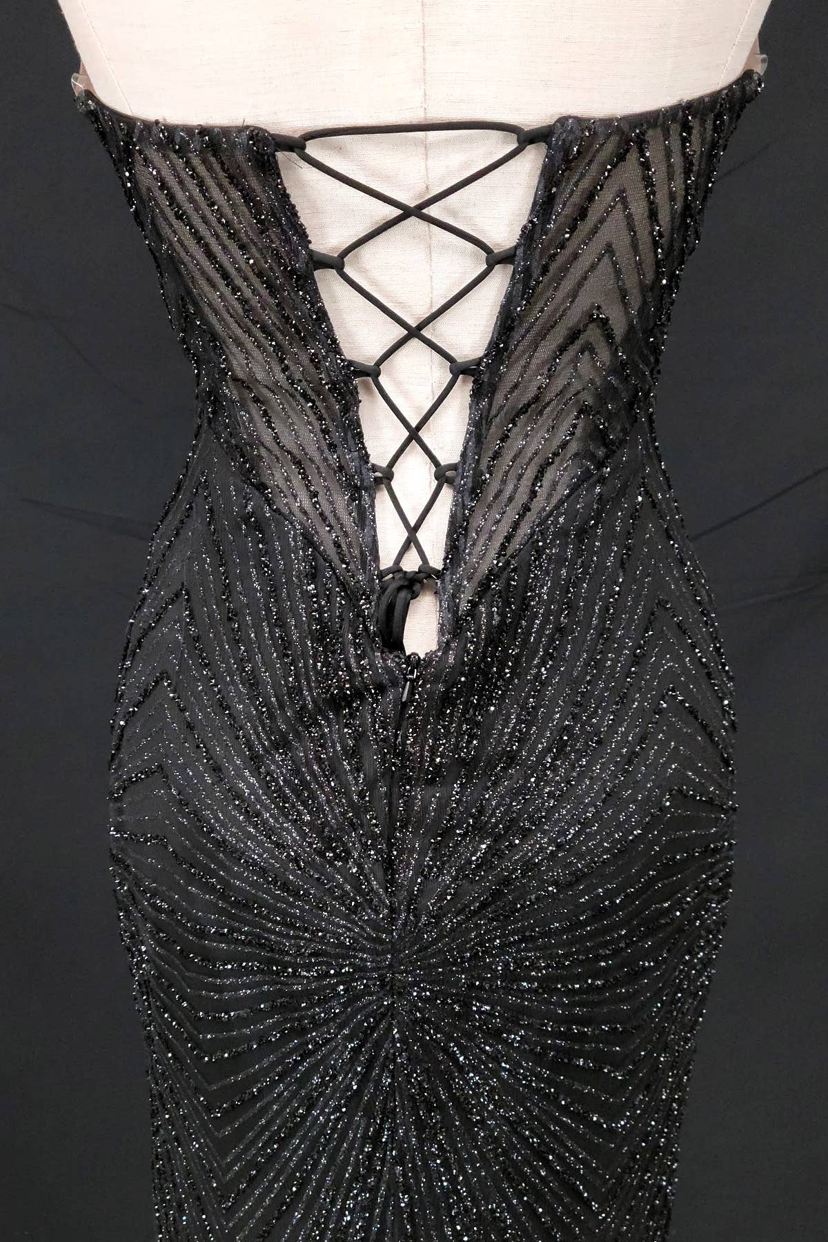 Chicas - Wholesale Gown - Women's - Long sparkling mermaid dress with hanging jewels CF00142