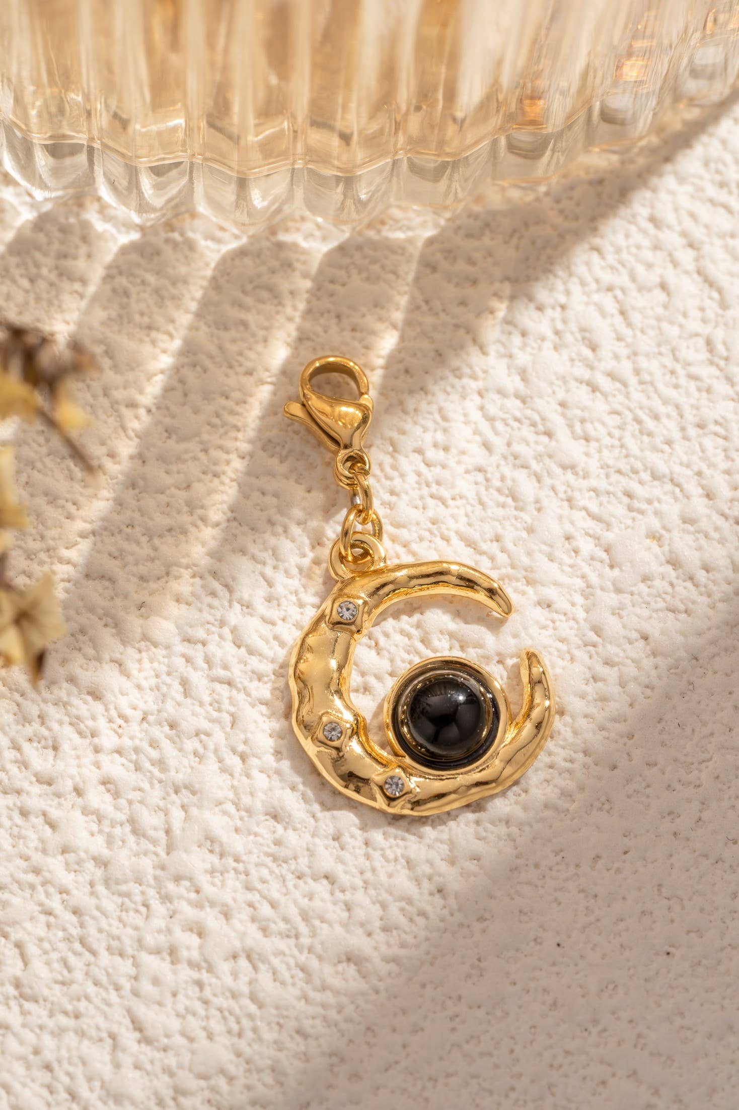 COSMOS - Vente Breloques/médailles personnalisées - Charm lune dorée pendentif pierre naturelle acier inoxydable2