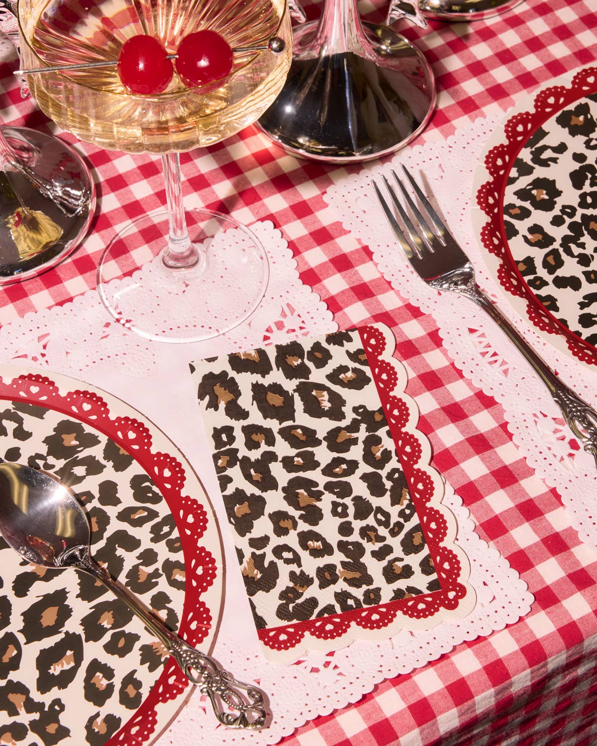 xo, Fetti - Wholesale Disposable Napkin - Wild Thing Napkins - 25 paper napkins, cheetah, safari, Vday1