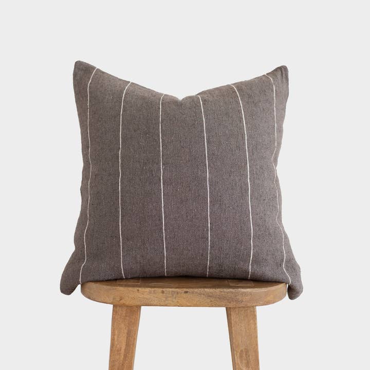 Woven Nook - Wholesale Throw/Decorative Pillow - Wren In Warm Charcoal - 22" | 26" | 18"