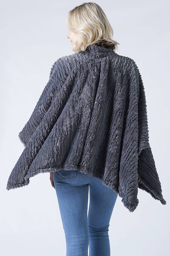 Hana - Wholesale Poncho - Women's - Stripe Pattern Faux Fur Poncho13
