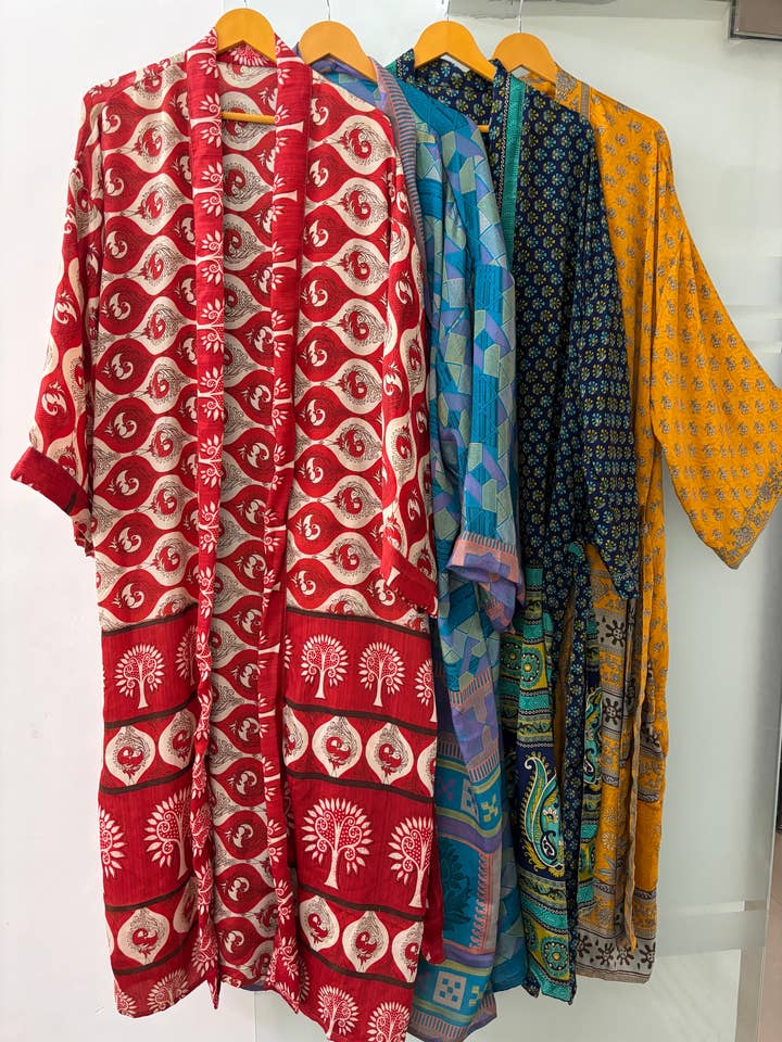 Meghcraft - Venta al por mayor Kimono - Mujer - Kimonos de seda reciclada para mujer - Cobertura corporal