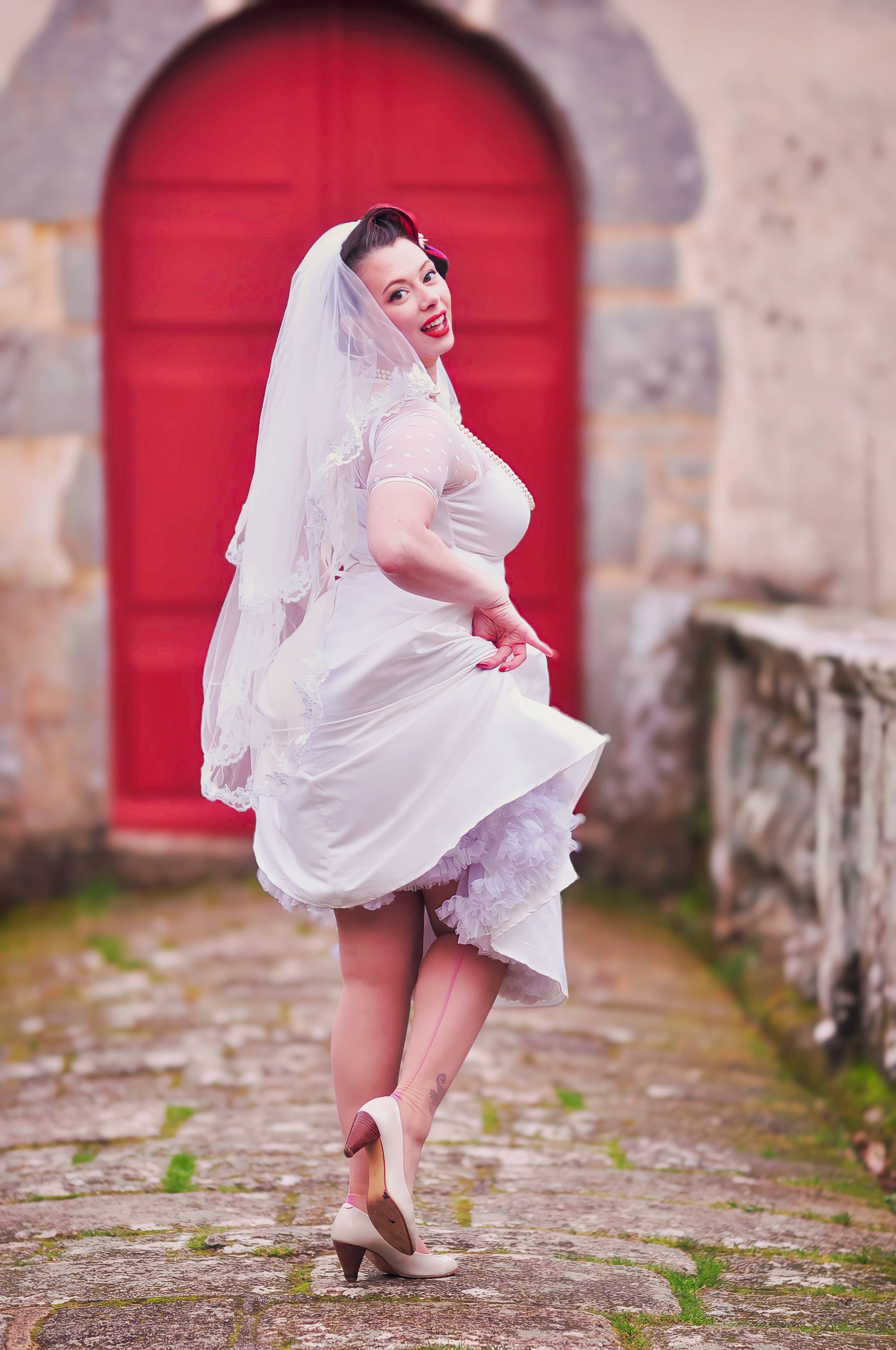 Dolly & Dotty – Vestido - Mulher por atacado – Vestido de Noiva Elizabeth II de Tule com Poás e Mangas Curtas5