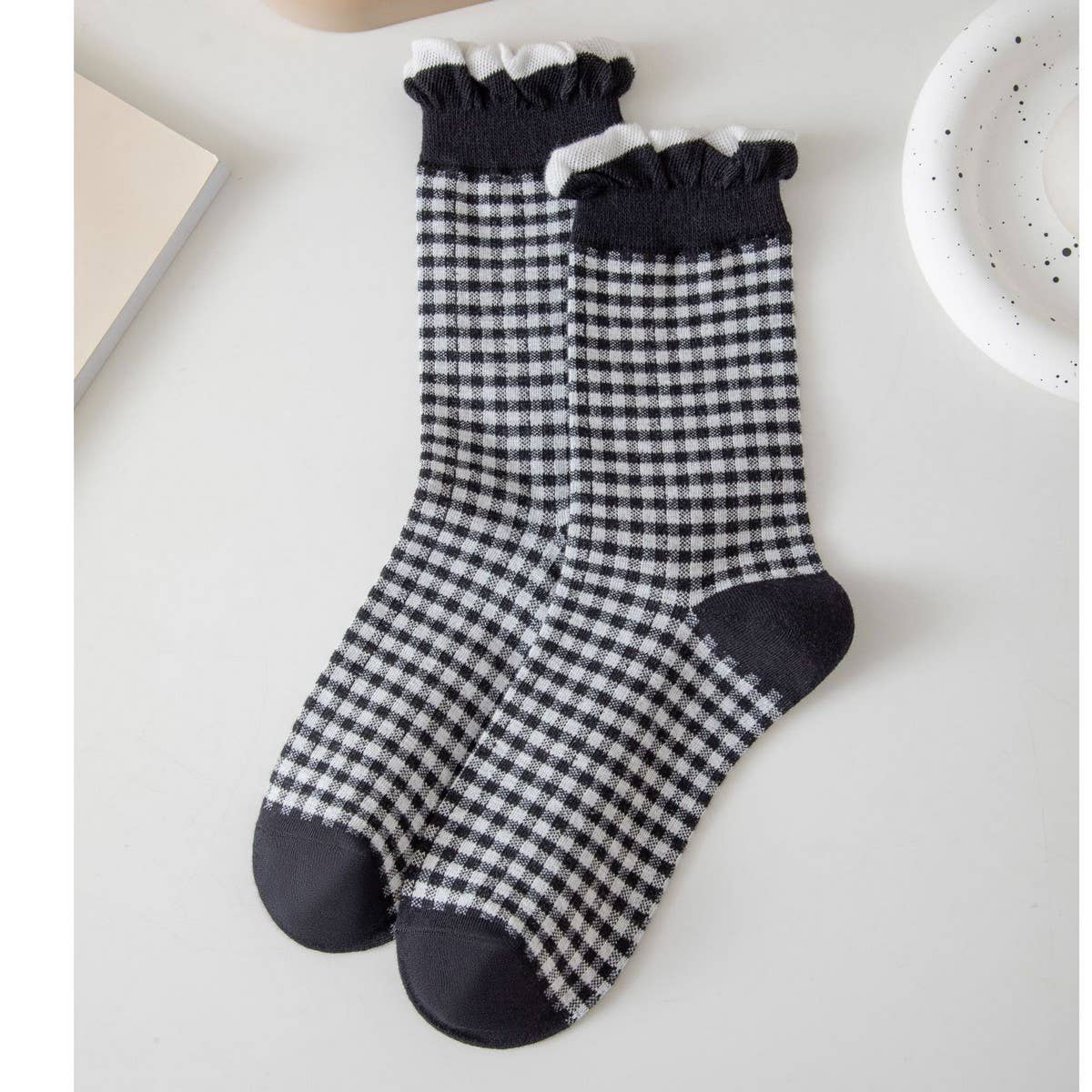 NINEXIS - Vente Chaussettes – femme - CWMS02981_CHAUSSETTES FEMME À CARREAUX À POIS AVEC VOLANTS ET COUPE DÉCONTRACTÉE1