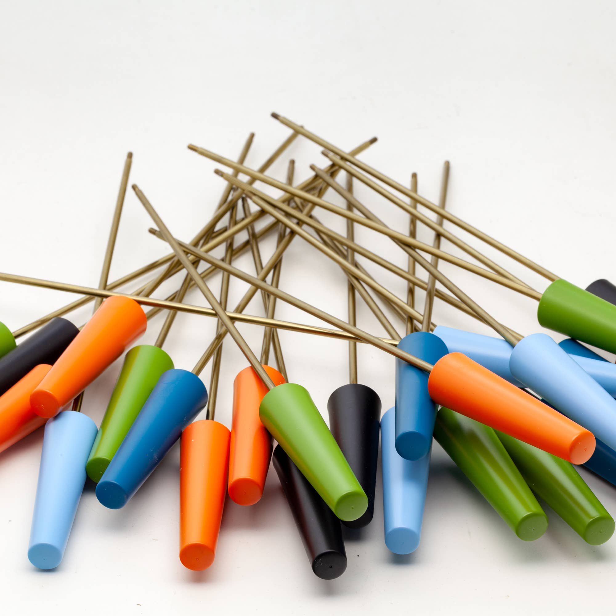 Unek Goods LLC - Wholesale Wall Clock - Plug Inn vintage color - Wall clock – 22.8"  - Vintage7