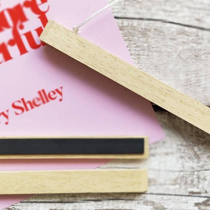 Bookishly (US Duties Paid) – wholesale Poster – Wooden Magnetic Poster Hanger2