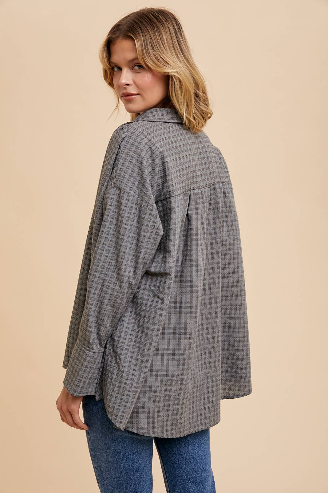 In Loom – wholesale Tröjor – Dam – V-RINGAD SKJORTA9