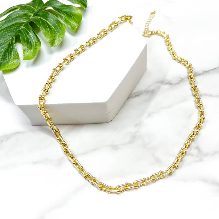 U link halskæde for engroshandel hos Savvy Bling