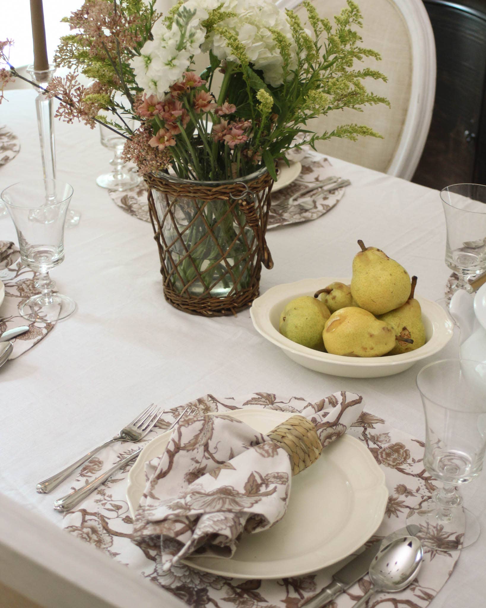 Willamere - Wholesale Dinner & Cloth Napkin - Brown Chestnut  Floral Dinner Napkins, Set of Four9