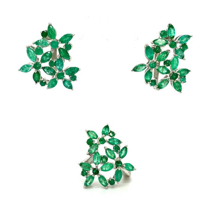 Juego de joyas de esmeraldas en plata esterlina.925 - KSS 65719 para venta al por mayor de Kotawala Jewels