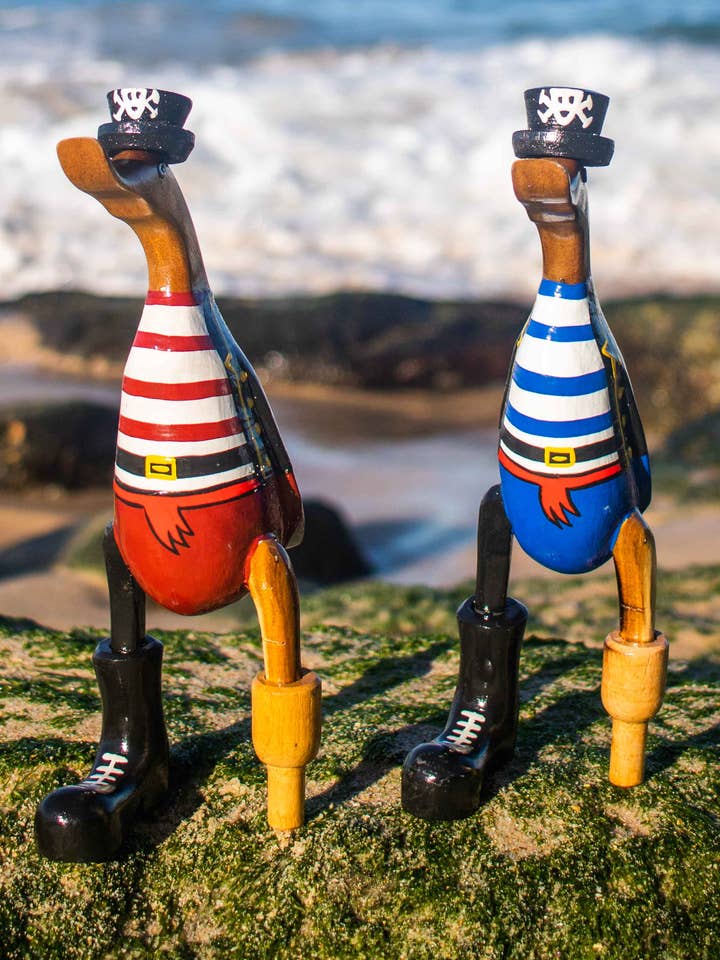 Canard pirate courant for wholesale by woodbubblebali