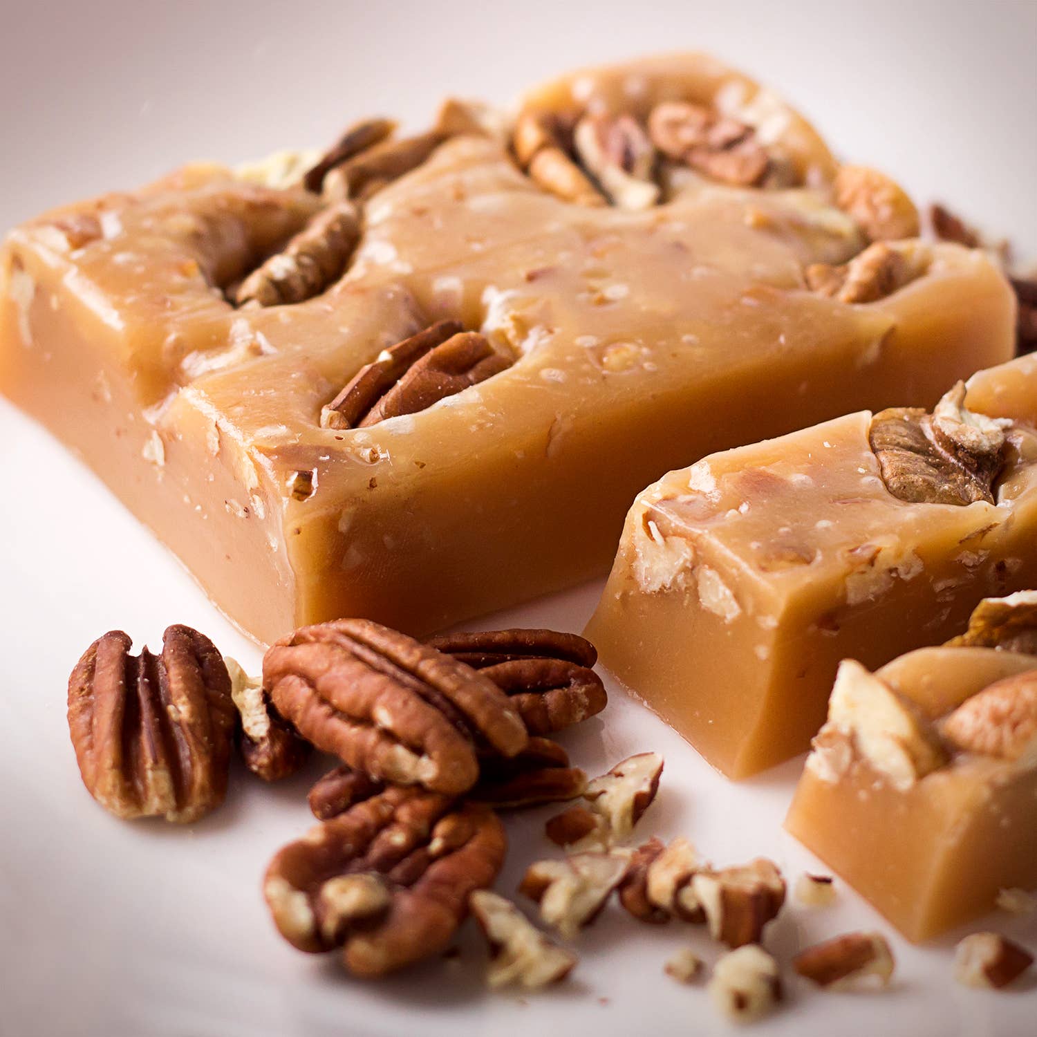 JulieAnn Caramels – wholesale Caramel – Pecan Caramel1