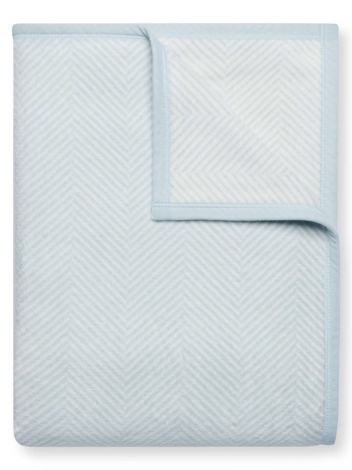 Couverture Ciel en Chevrons Harborview pour la vente par ChappyWrap